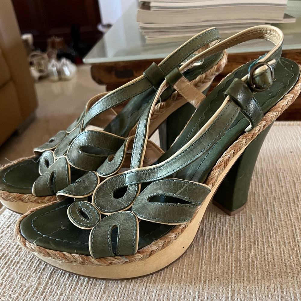 Vince Camuto Sandals